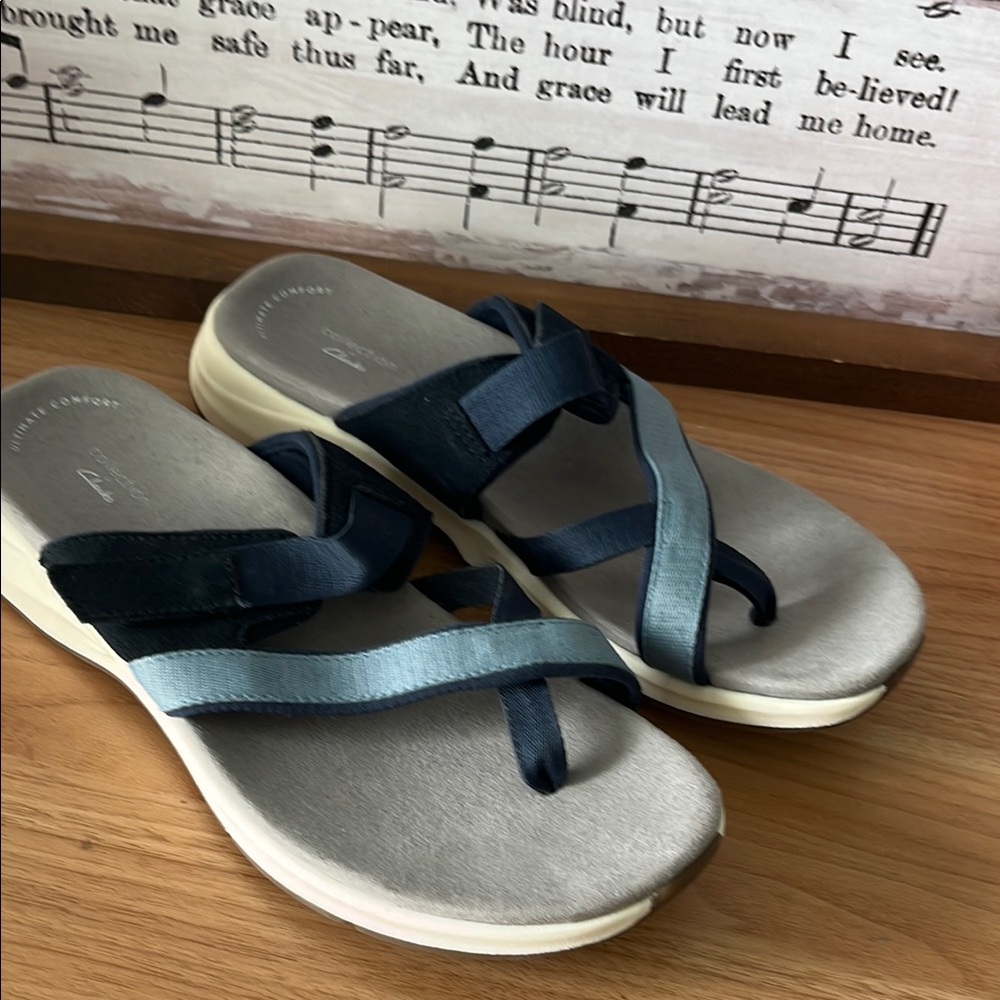 Clarks Women's Solan Surf Flat Sandal